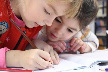 Der Koalitionsvertrag – was steckt drin für die jungen und zukünftigen Generationen?