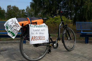 Mit dem Fahrrad in den Hambacher Forst